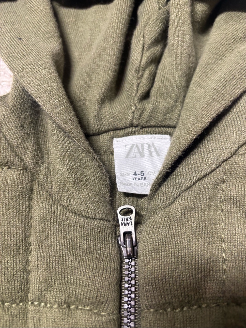 Zara Vest - Picture 3 of 3